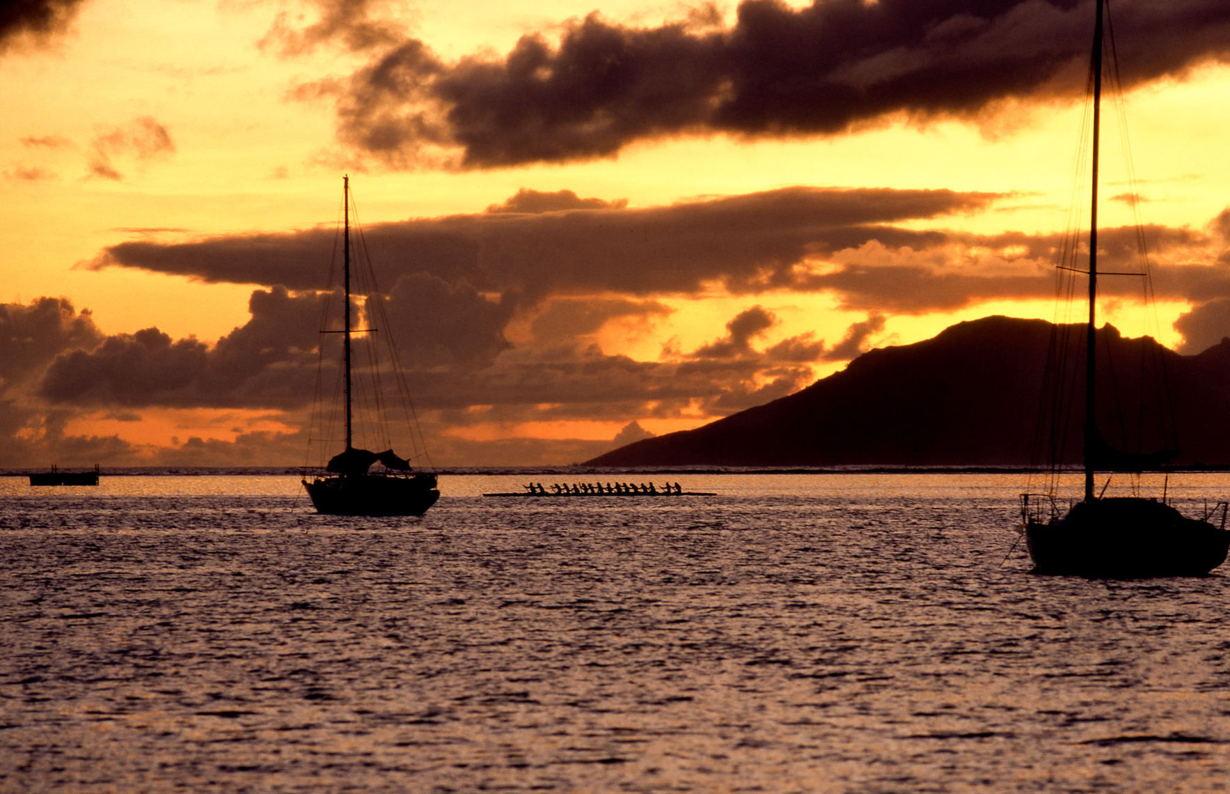 TP_1-29. Serene evening. Island of Tahiti