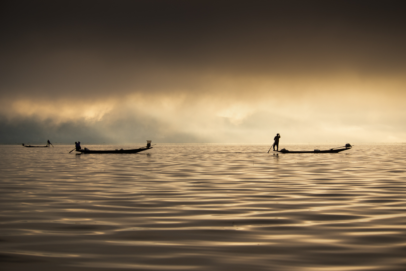 TP_1-60.  Morning Rain Coming.  Inlay Lake, Myanmar