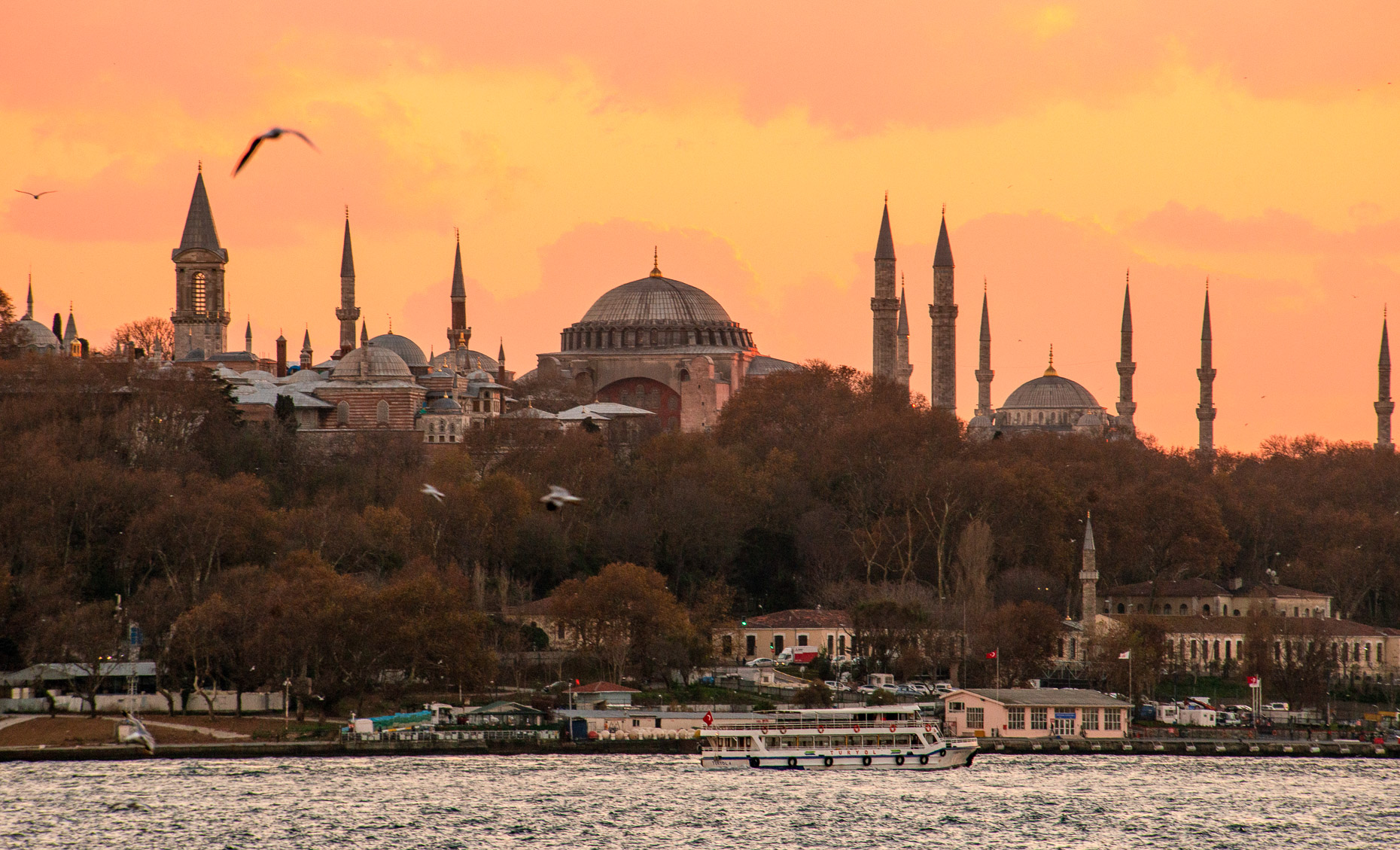 TP_1-66. Evening light at Istanbul. Turkey